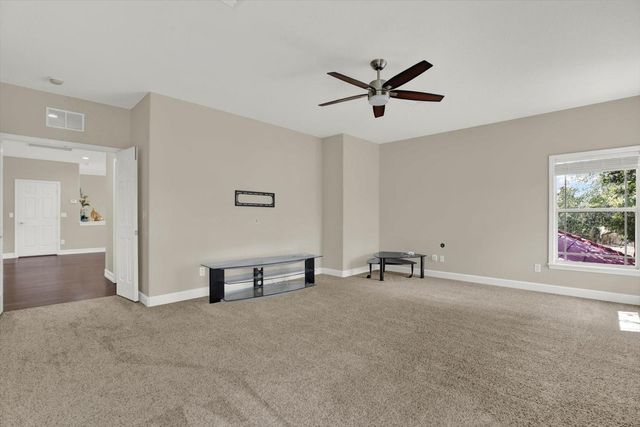 9137 CREEDMOOR LANE, New Port Richey, FL 34654