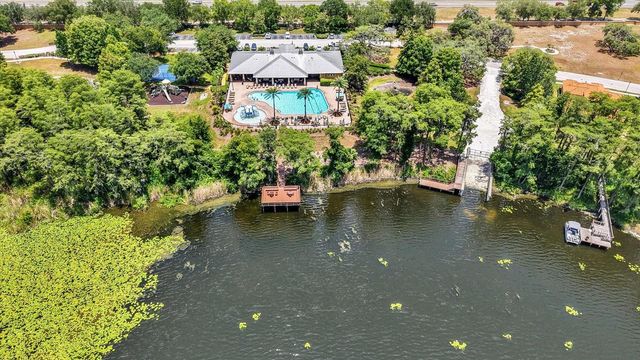 9137 CREEDMOOR LANE, New Port Richey, FL 34654
