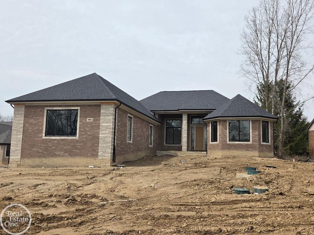 54840 Washington Street, Chesterfield, MI 48047