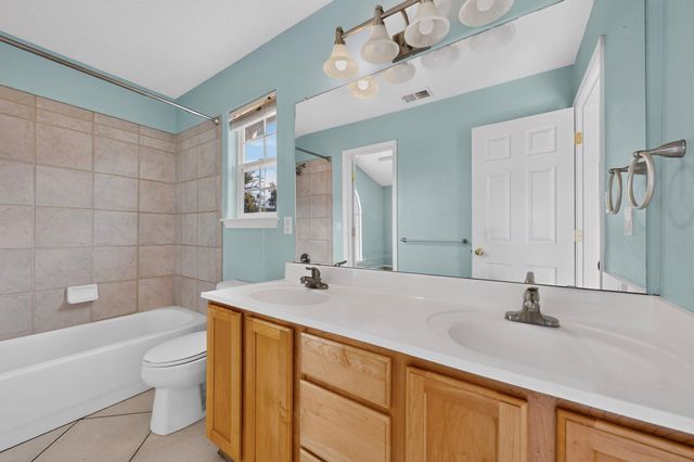2417 Manzano Loop NE, Rio Rancho, NM 87144