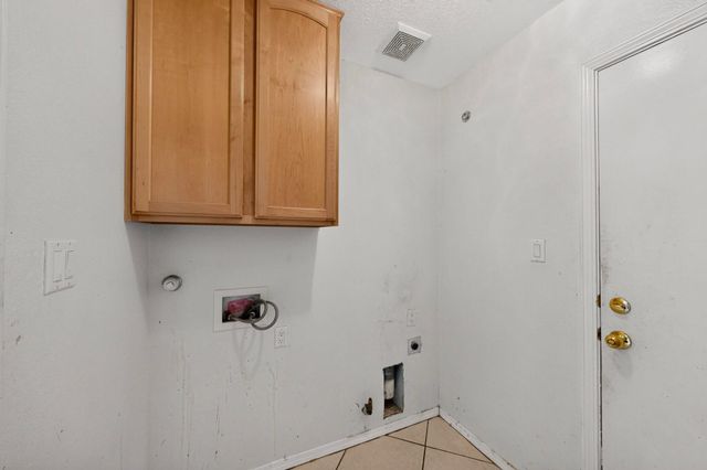 2417 Manzano Loop NE, Rio Rancho, NM 87144
