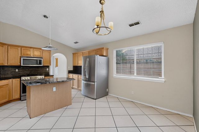 2417 Manzano Loop NE, Rio Rancho, NM 87144
