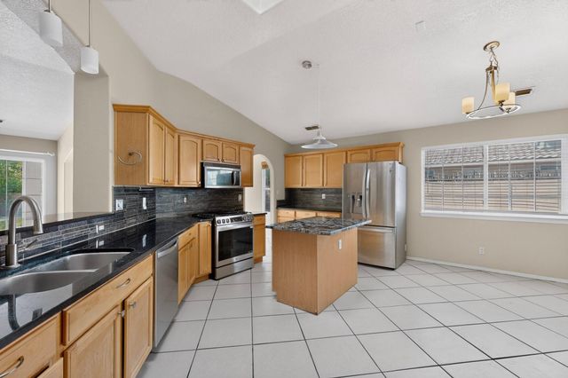 2417 Manzano Loop NE, Rio Rancho, NM 87144