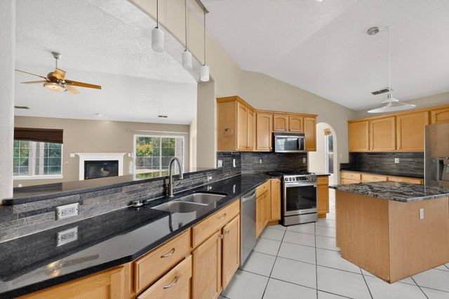 2417 Manzano Loop NE, Rio Rancho, NM 87144