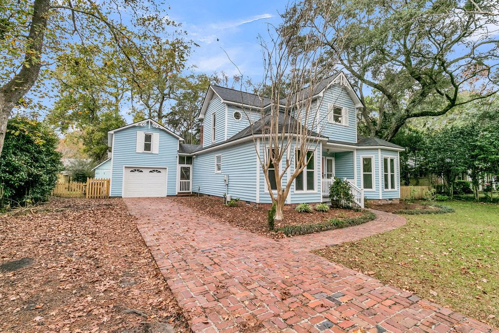 Image 1 of property listing at 1830 Kempton Avenue, Charleston, SC 29412