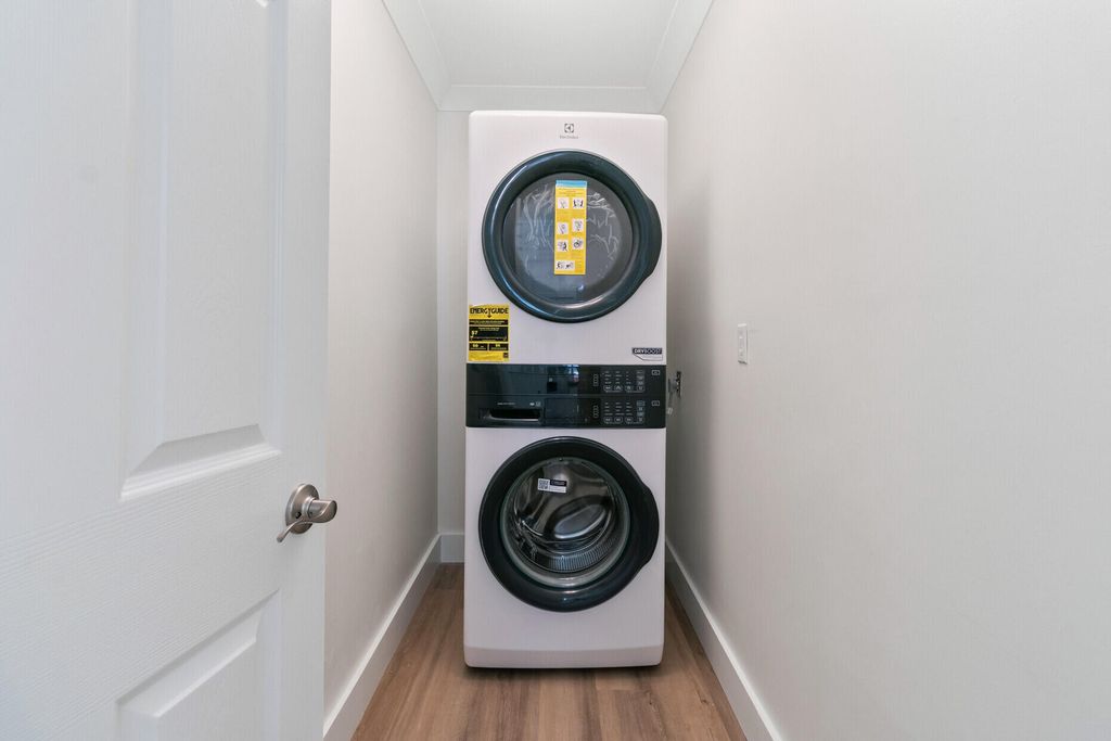 Image 27 of property listing at 1830 Kempton Avenue, Charleston, SC 29412