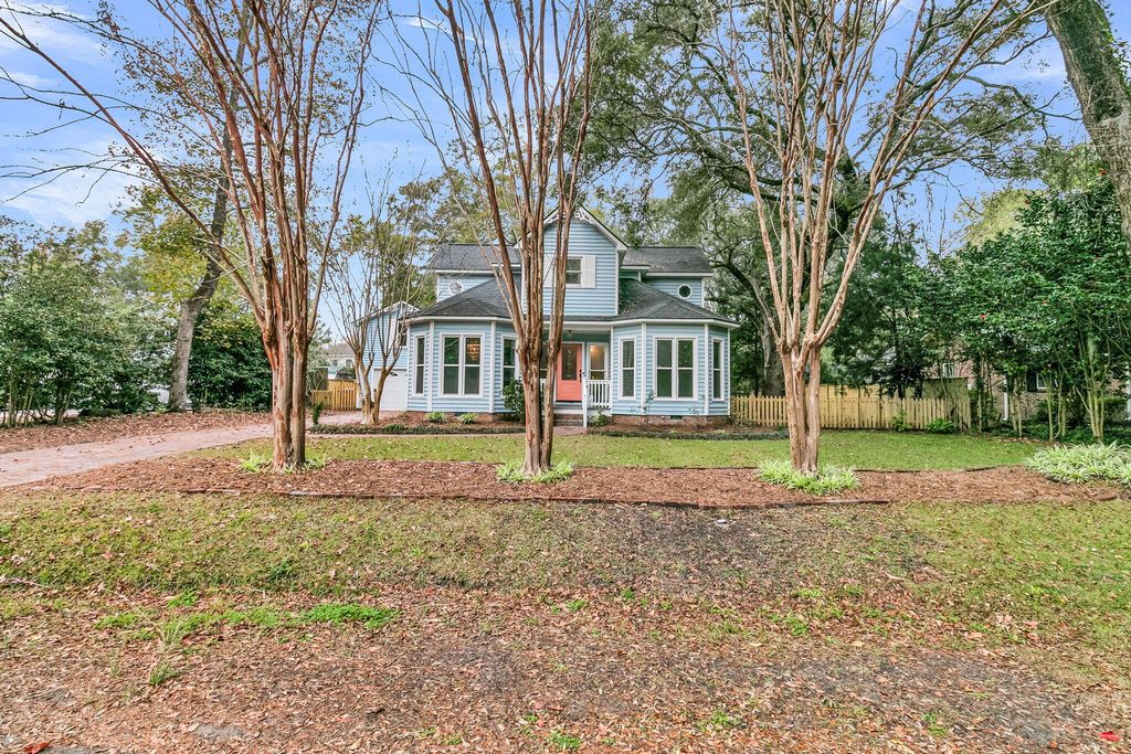 Image 3 of property listing at 1830 Kempton Avenue, Charleston, SC 29412