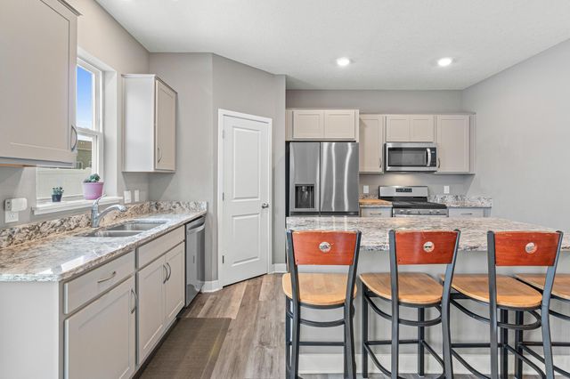 1714 Athens Terrace, Shakopee, MN 55379