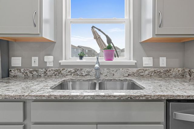 1714 Athens Terrace, Shakopee, MN 55379