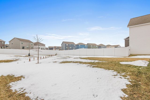 1714 Athens Terrace, Shakopee, MN 55379