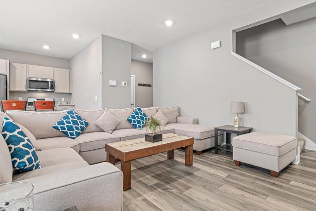 1714 Athens Terrace, Shakopee, MN 55379