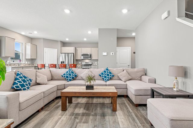 1714 Athens Terrace, Shakopee, MN 55379