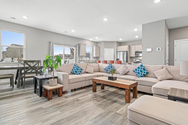 1714 Athens Terrace, Shakopee, MN 55379