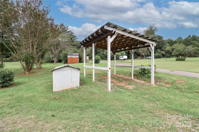 3359 Wilkesboro Highway, Statesville, NC 28625