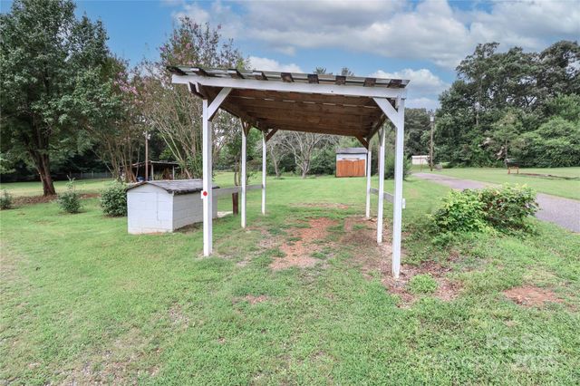 3359 Wilkesboro Highway, Statesville, NC 28625