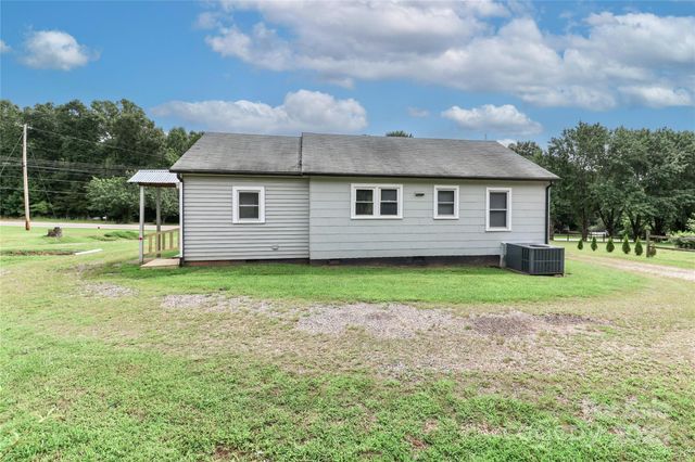 3359 Wilkesboro Highway, Statesville, NC 28625