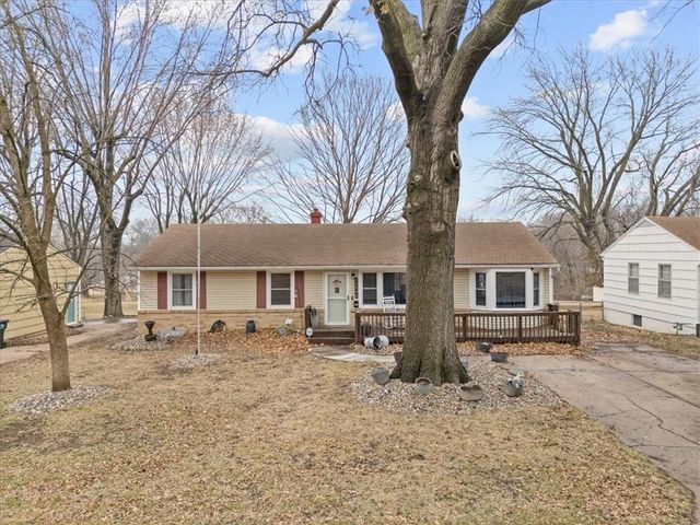 12502 E 33rd Street S, Independence, MO 64055