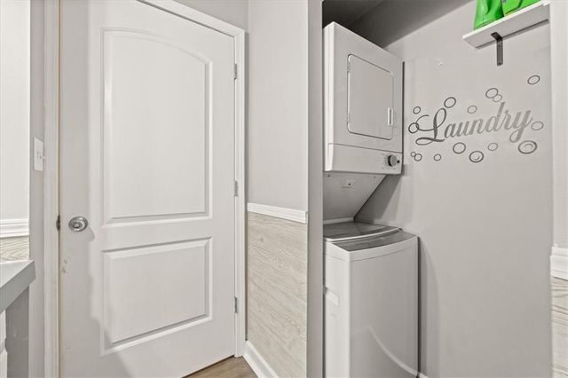 12502 E 33rd Street S, Independence, MO 64055