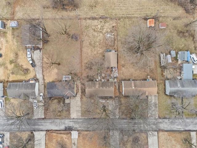 12502 E 33rd Street S, Independence, MO 64055