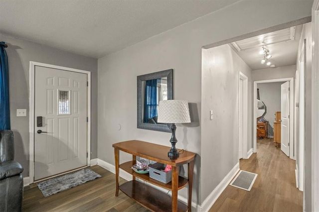 12502 E 33rd Street S, Independence, MO 64055