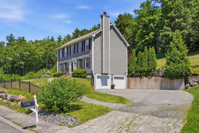 67 Hidden, Dracut, MA 01826