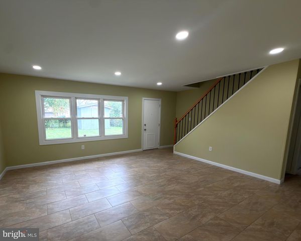 54 PLUMTREE LN, Willingboro, NJ 08046