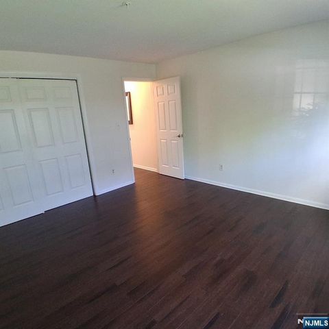 2014 Hawthorne Lane, Mahwah, NJ 07430