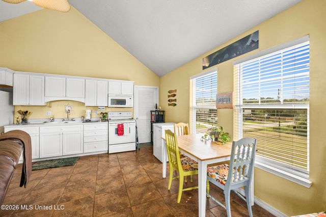 4180 1st Avenue, Bay Saint Louis, MS 39520