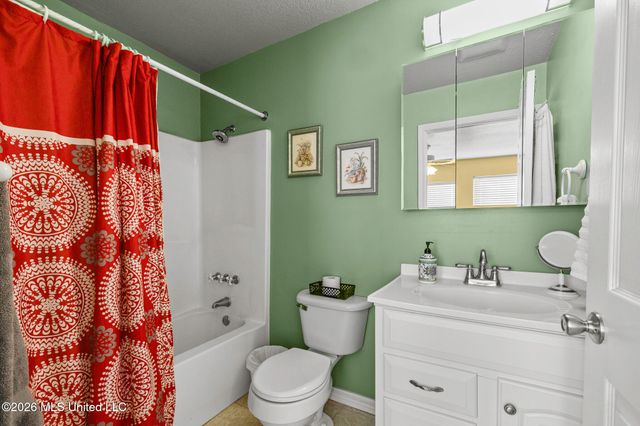 4180 1st Avenue, Bay Saint Louis, MS 39520