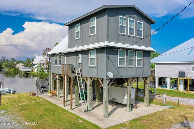 4180 1st Avenue, Bay Saint Louis, MS 39520