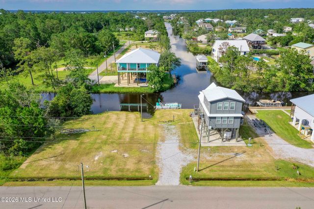 4180 1st Avenue, Bay Saint Louis, MS 39520