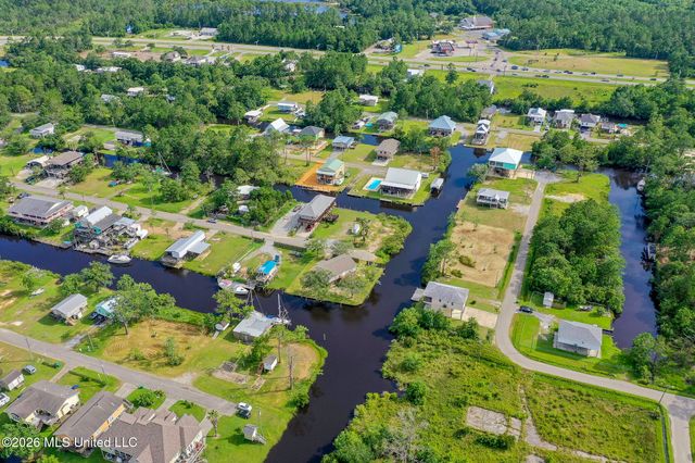 4180 1st Avenue, Bay Saint Louis, MS 39520