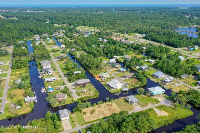 4180 1st Avenue, Bay Saint Louis, MS 39520