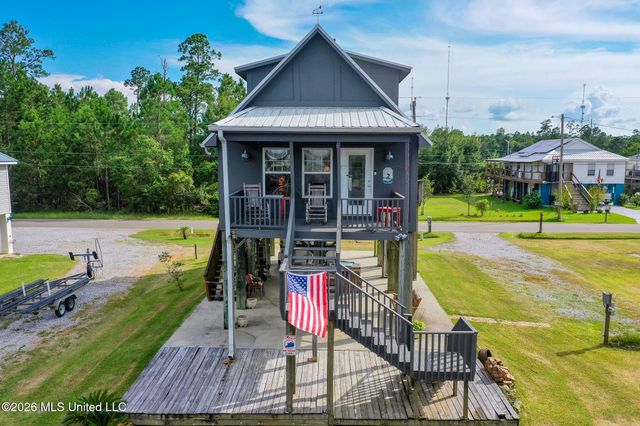 4180 1st Avenue, Bay Saint Louis, MS 39520