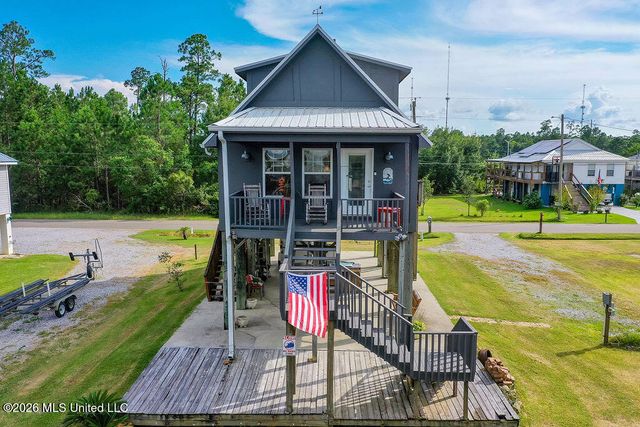 4180 1st Avenue, Bay Saint Louis, MS 39520