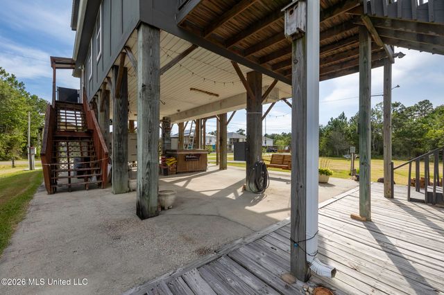 4180 1st Avenue, Bay Saint Louis, MS 39520