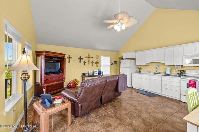 4180 1st Avenue, Bay Saint Louis, MS 39520