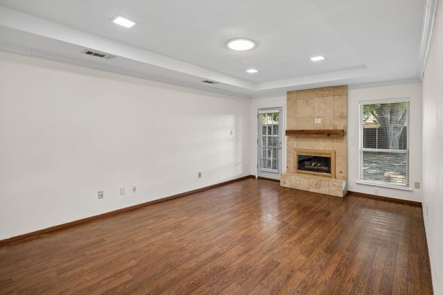 1043 Cherrywood Lane, Carrollton, TX 75006