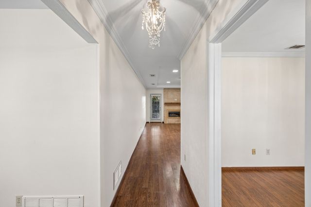 1043 Cherrywood Lane, Carrollton, TX 75006