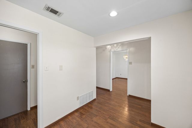 1043 Cherrywood Lane, Carrollton, TX 75006