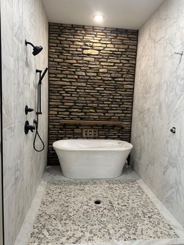 1758 E Peartree Drive, Ozark, MO 65721