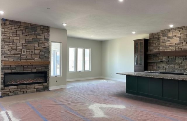 1758 E Peartree Drive, Ozark, MO 65721