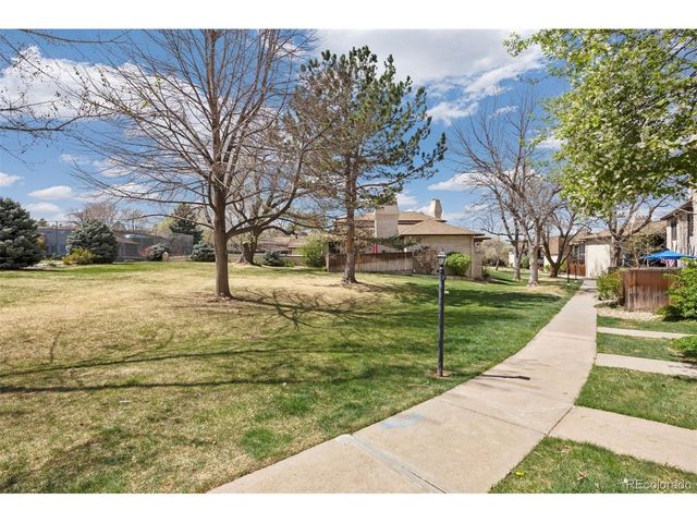 7250 Eastmoor Dr 114, Denver, CO 80237