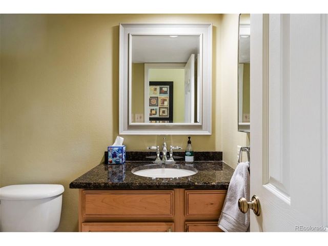 7250 Eastmoor Dr 114, Denver, CO 80237