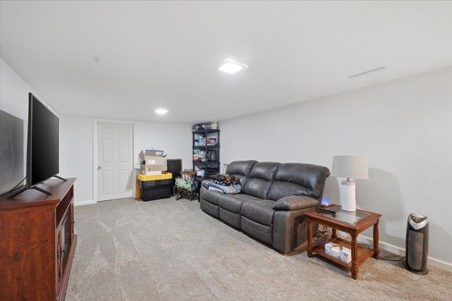 104 Corliss Avenue, Elk Run Heights, IA 50707