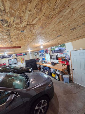 104 Corliss Avenue, Elk Run Heights, IA 50707