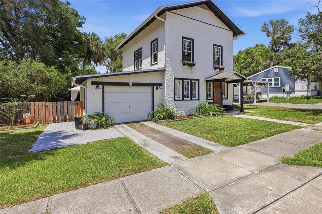 311 W UNIVERSITY AVENUE, Deland, FL 32720