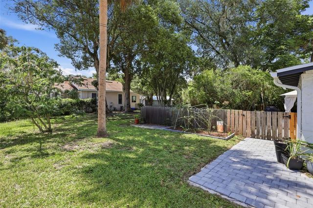 311 W UNIVERSITY AVENUE, Deland, FL 32720