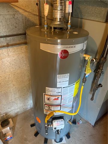 380 Northgate Dr D, Washington Twp, PA 15613