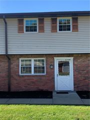 380 Northgate Dr D, Washington Twp, PA 15613